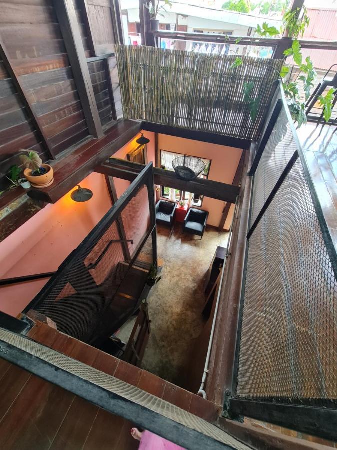 Non House Bangkok บ้านนอนโฮสเทล Eksteriør bilde